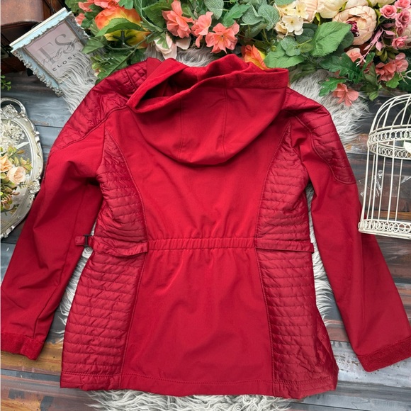 Jones New York Red Outerwear Faux Fur Hooded Mixed Media Velour Pile Coat - $180 - Picture 8 of 13
